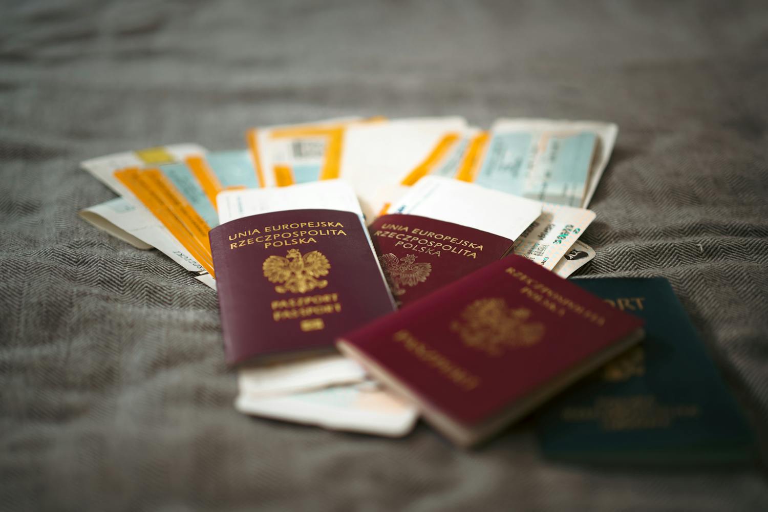 Refund on Flight Cancellation vs Compensation: What’s the Difference?