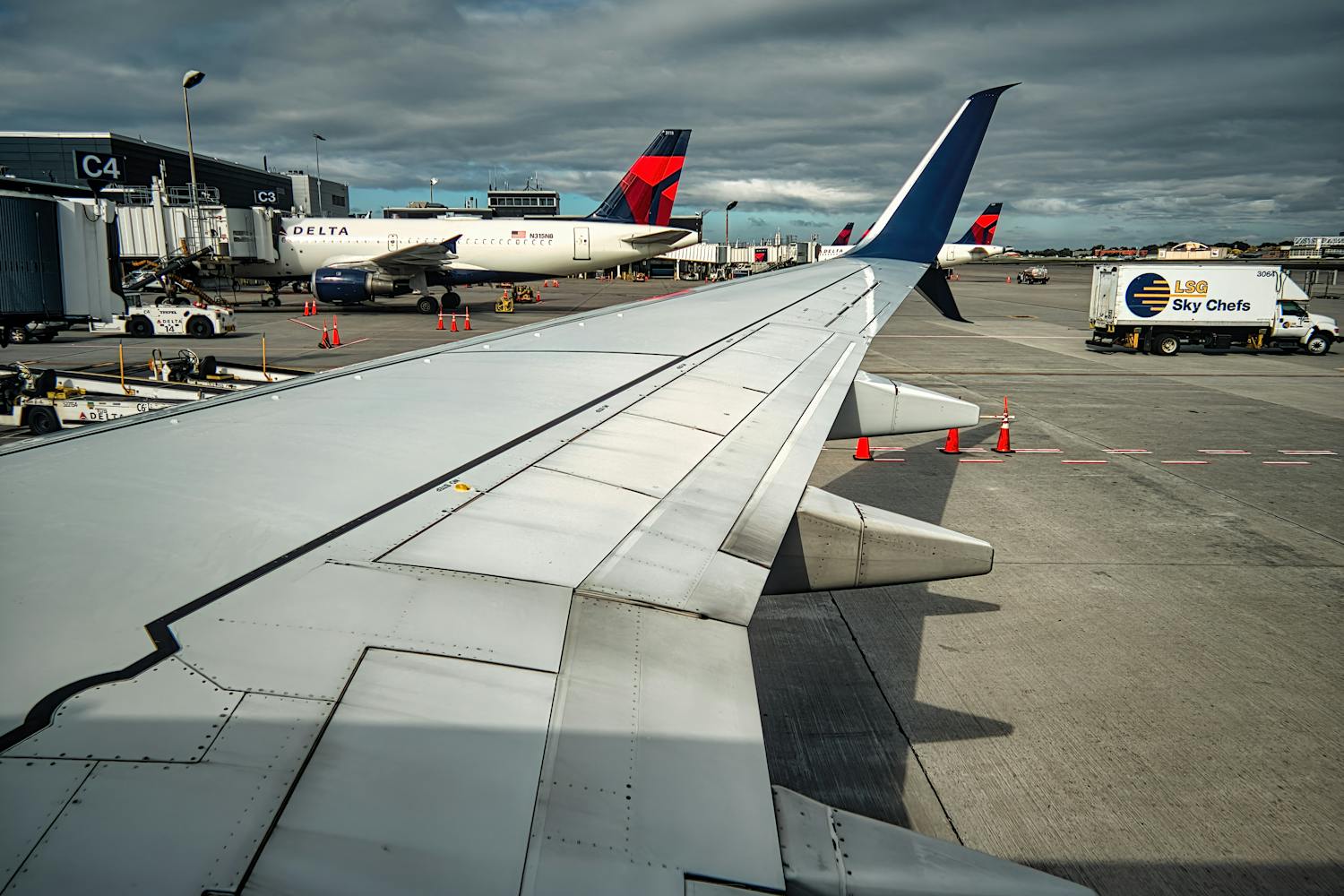 Does Regulation EU261 Apply to Non-EU Airlines